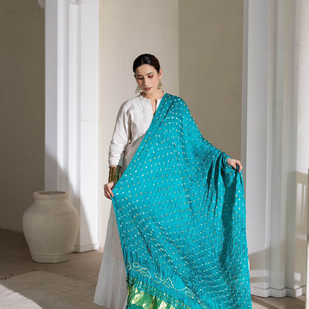 Lightweight, elegant & easy to style.